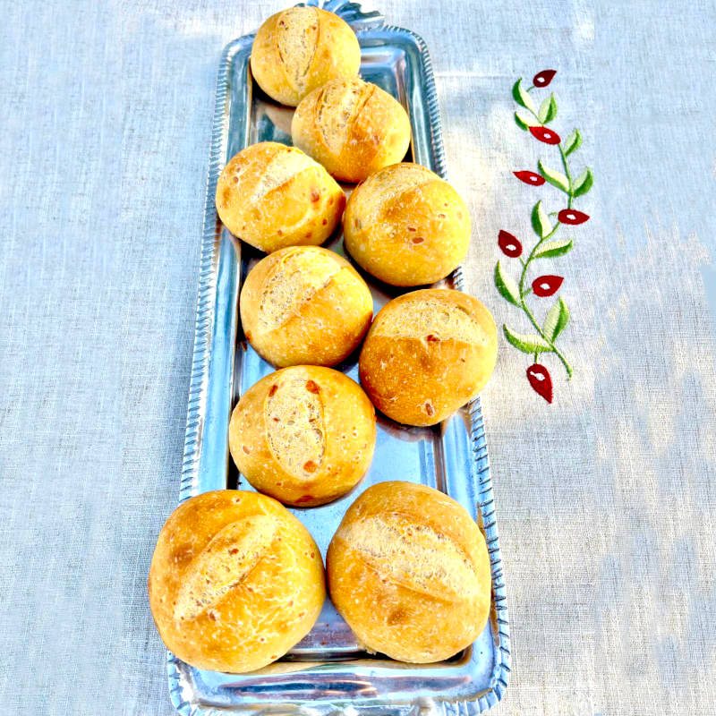 Sourdough Cheese and Rosemary Rolls. 5 units